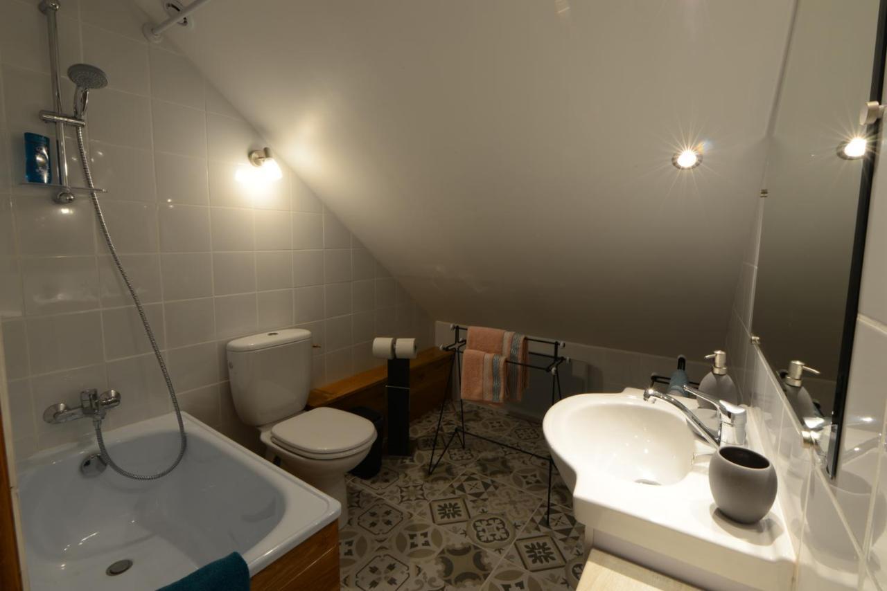 Aupres Du Chateau Tanlay Bagian luar foto